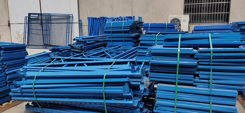 二手中型貨架 二手中型貨架